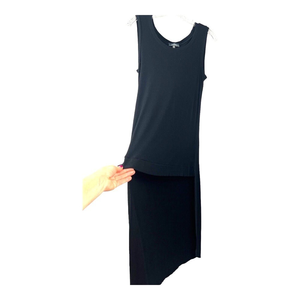 Neiman Marcus Women's Shirt Size M Tank Top Black Sleeveless Viscose
